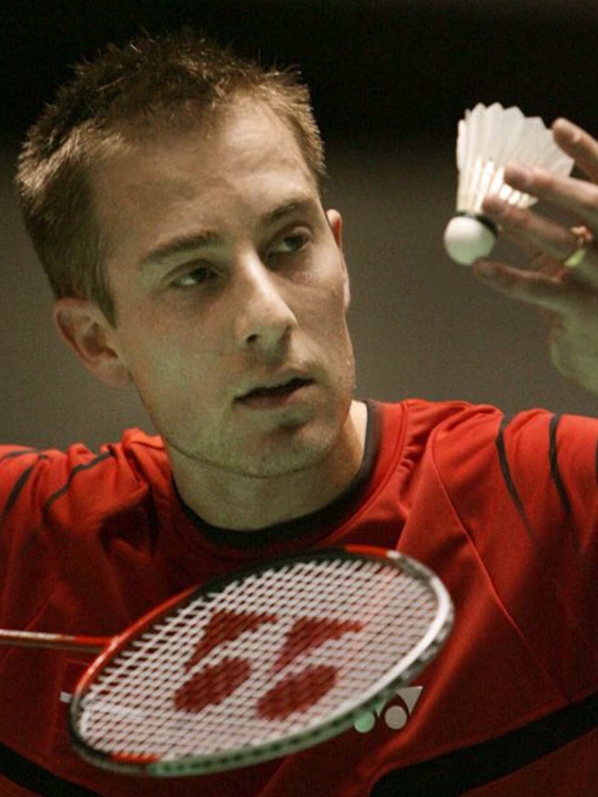 英格兰羽毛球队轻取韩国羽毛球队，林丹统治全场