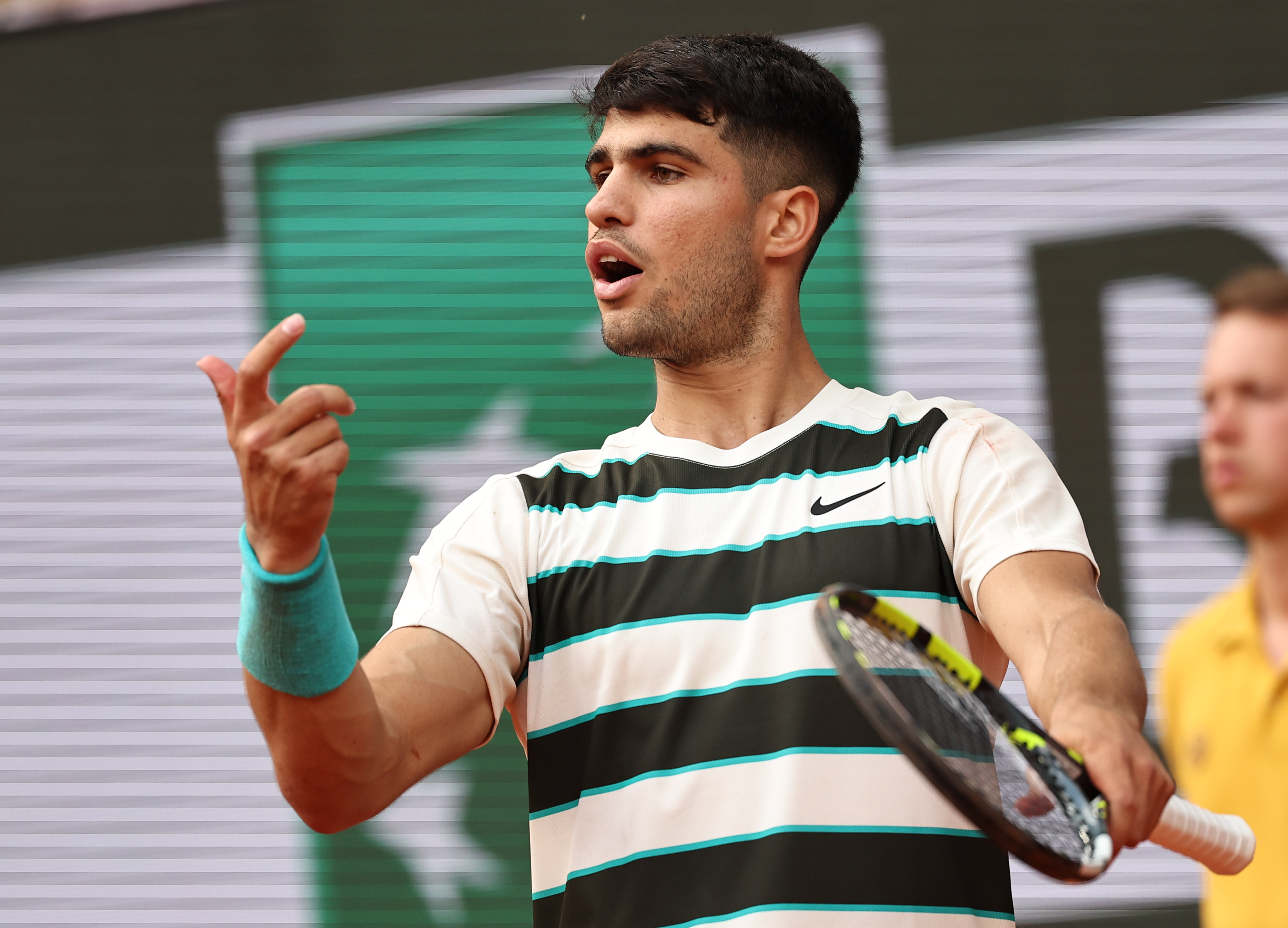 关于世界网球队强势意大利网球队，阿尔卡拉斯完成帽子戏法的信息