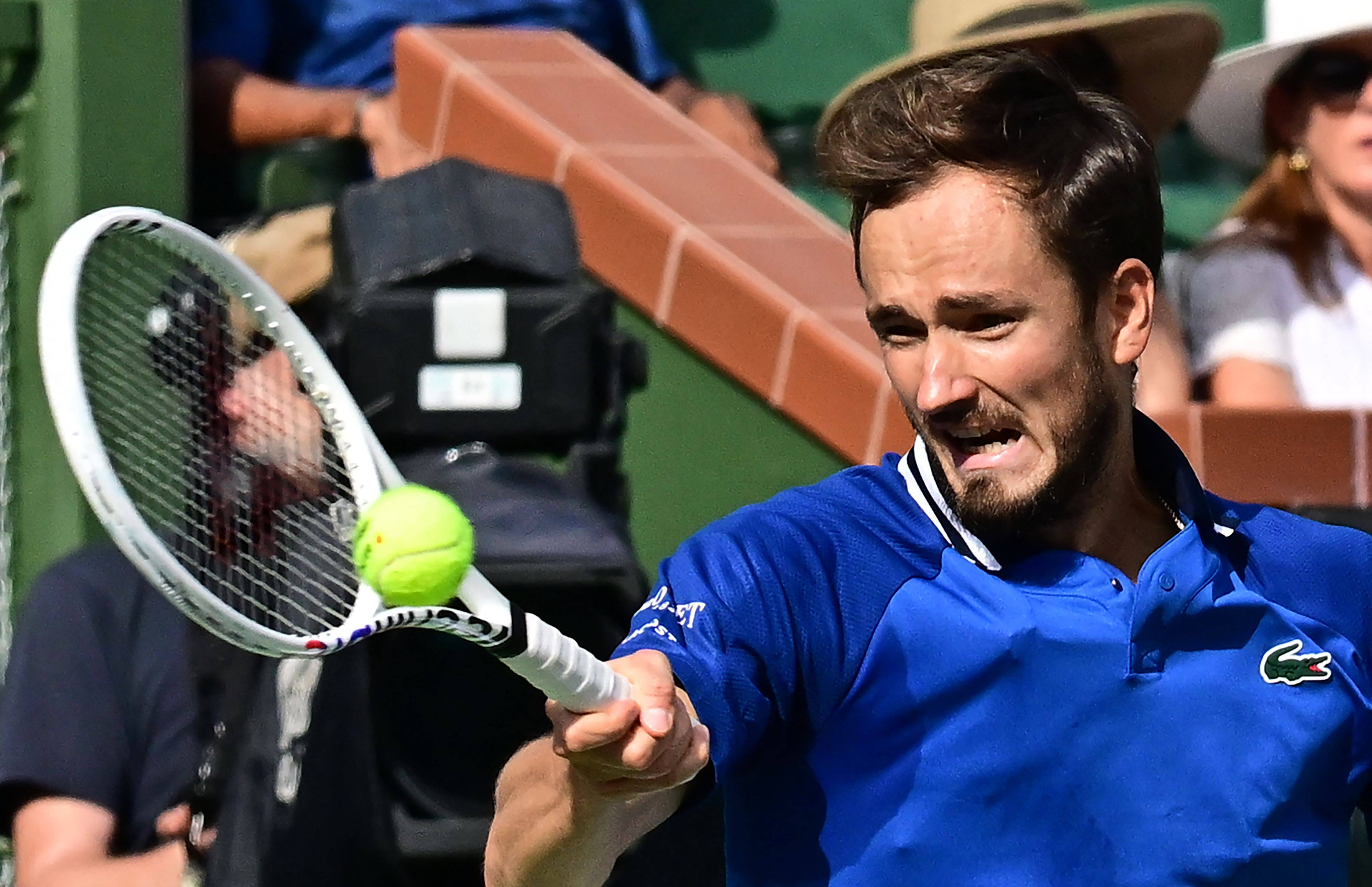 包含日本网球队轻取西班牙网球队,梅德韦杰夫爆发神勇的词条 包含日本网球队轻取西班牙网球队,梅德韦杰夫爆发神勇的词条