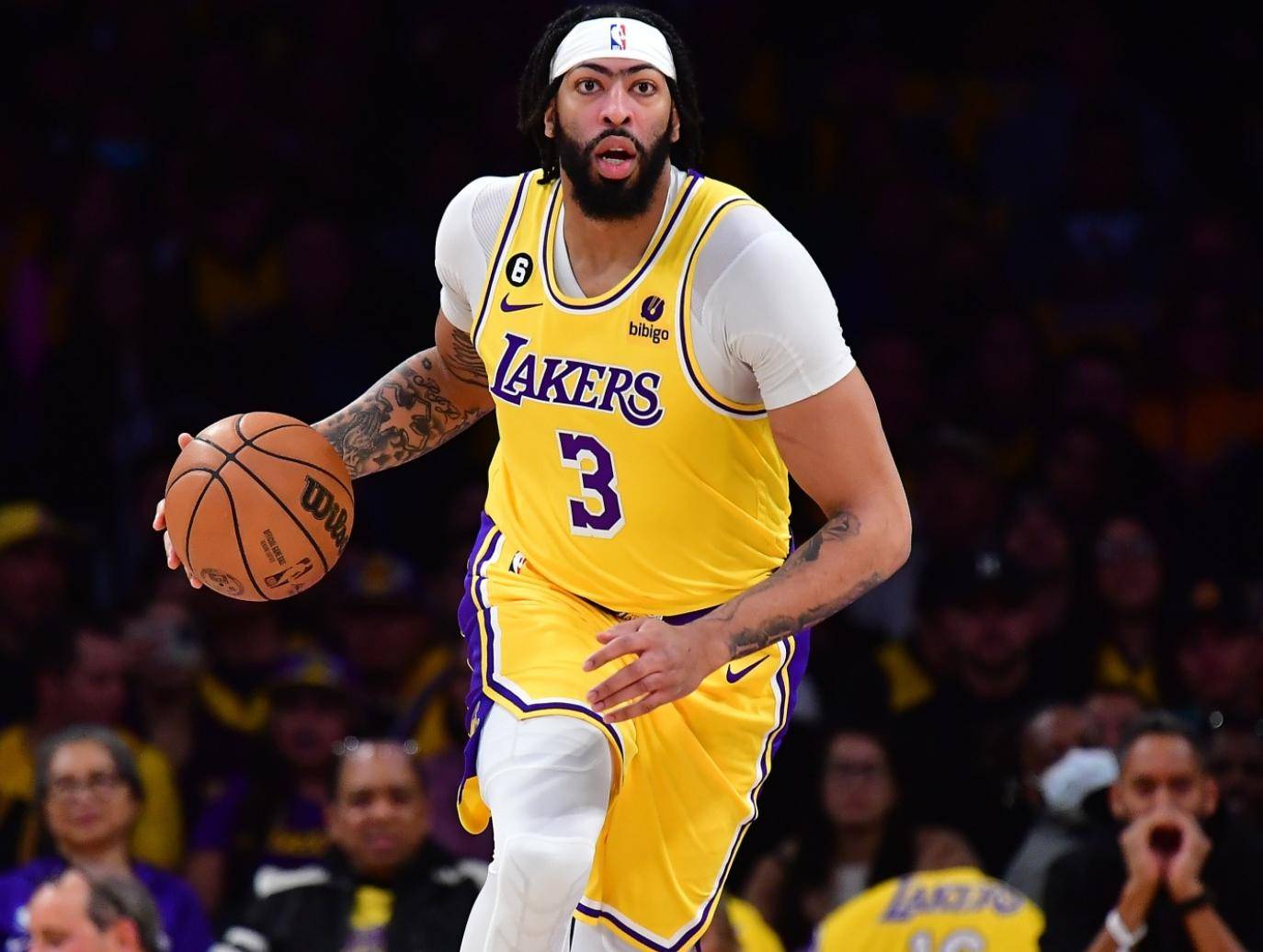 猛龙血洗湖人B队，浓眉惊艳世界