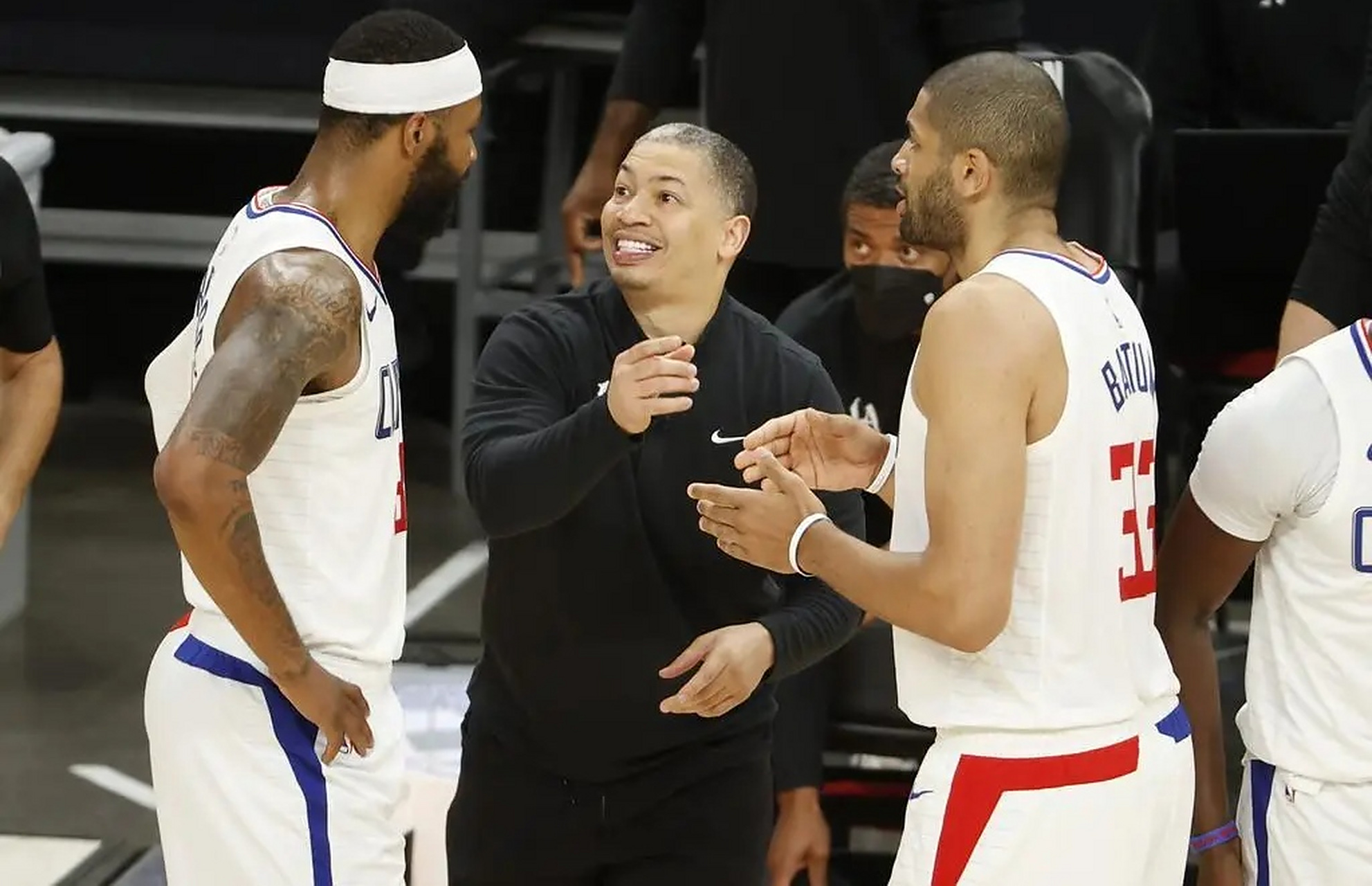 快船强势勇士,莫里斯关键制胜 快船强势勇士,莫里斯关键制胜