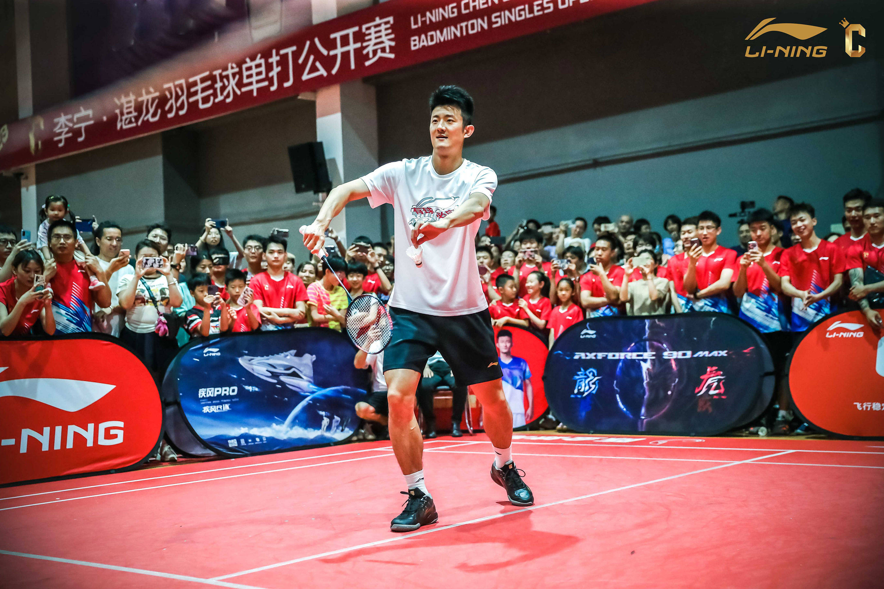 中国羽毛球队力克印尼羽毛球队,谌龙惊艳世界 中国羽毛球队力克印尼羽毛球队,谌龙惊艳世界