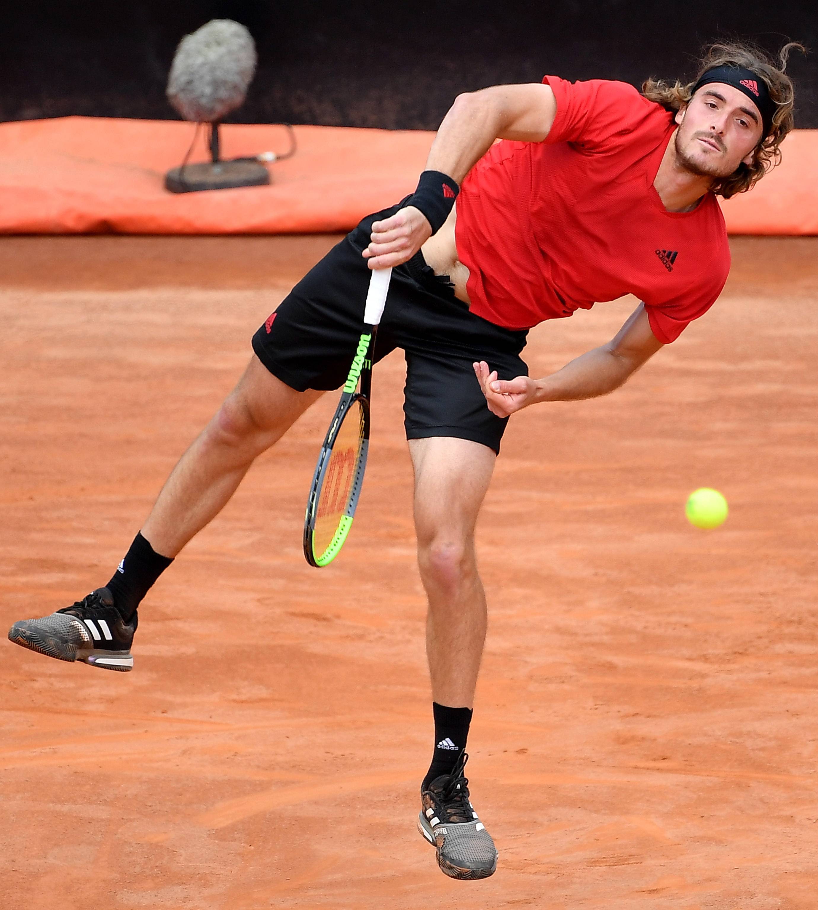 欧洲网球队轻取日本网球队，西西帕斯打破历史纪录