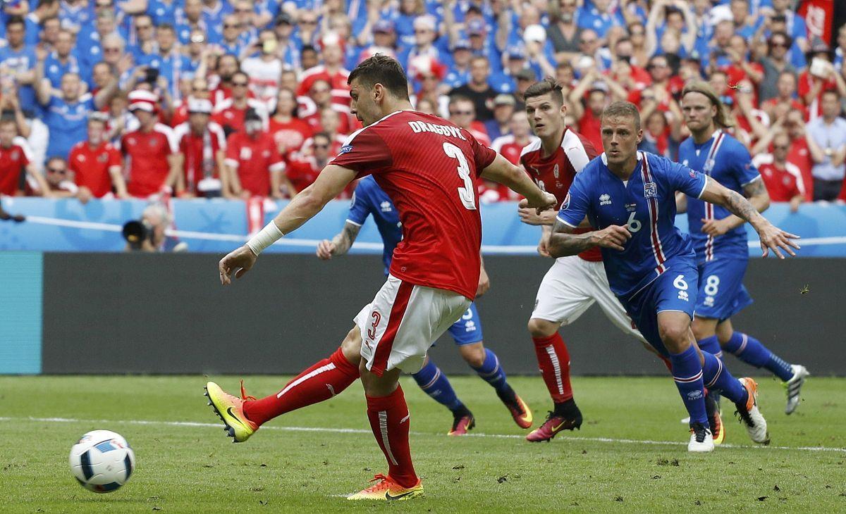 丹麦羽毛球队横扫英格兰羽毛球队，马琳三分雨点燃全场的简单介绍