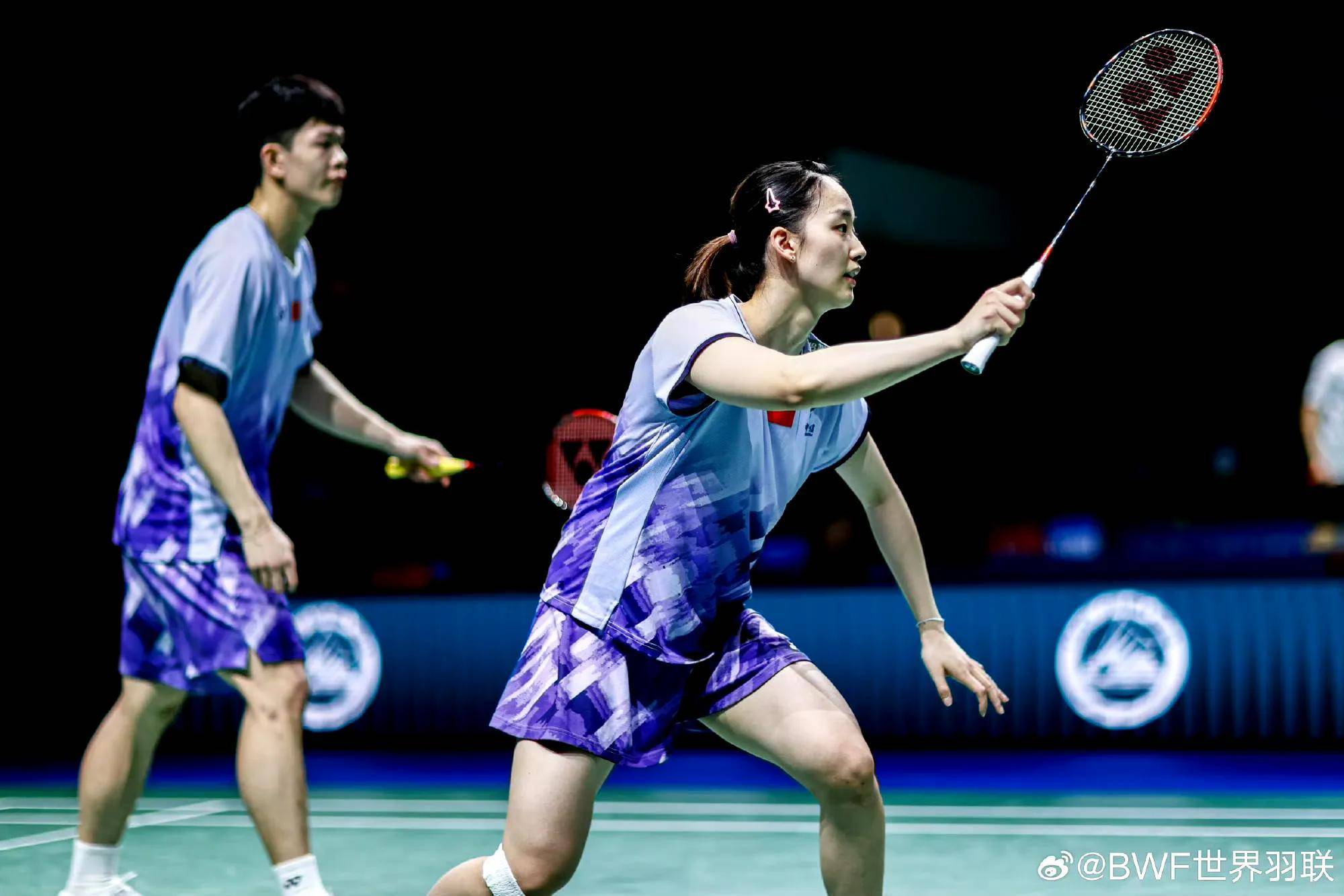 韩国羽毛球队力克泰国羽毛球队，安赛龙绝境逆转