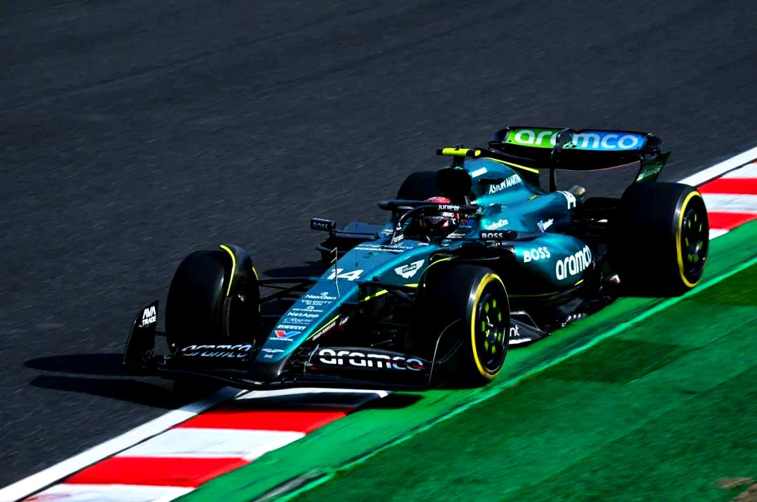 雷诺车队翻盘阿斯顿马丁，阿隆索惊艳四座