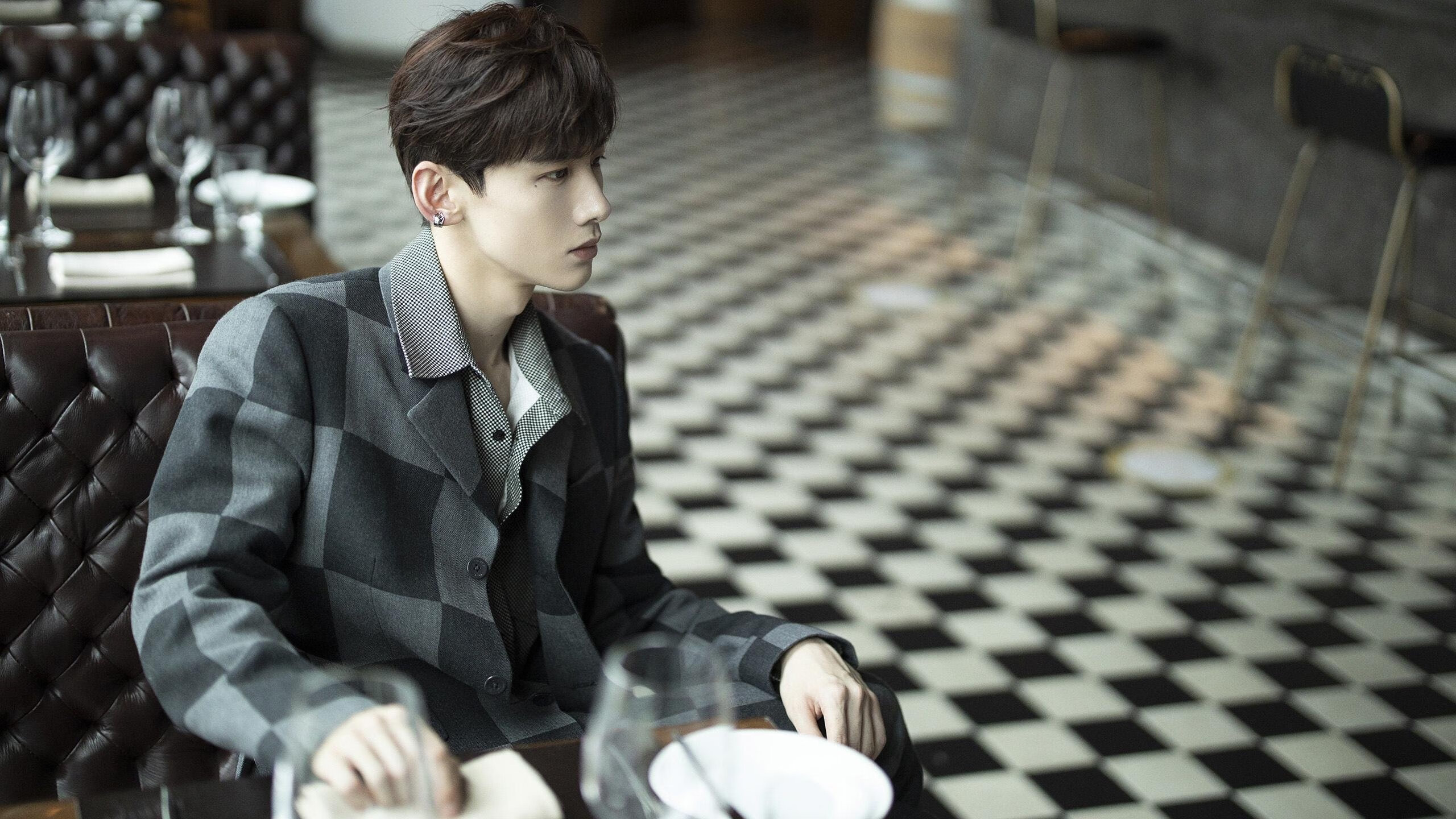 东方明珠映照绿茵,李刚仁教科书演绎破解切尔西铁壁