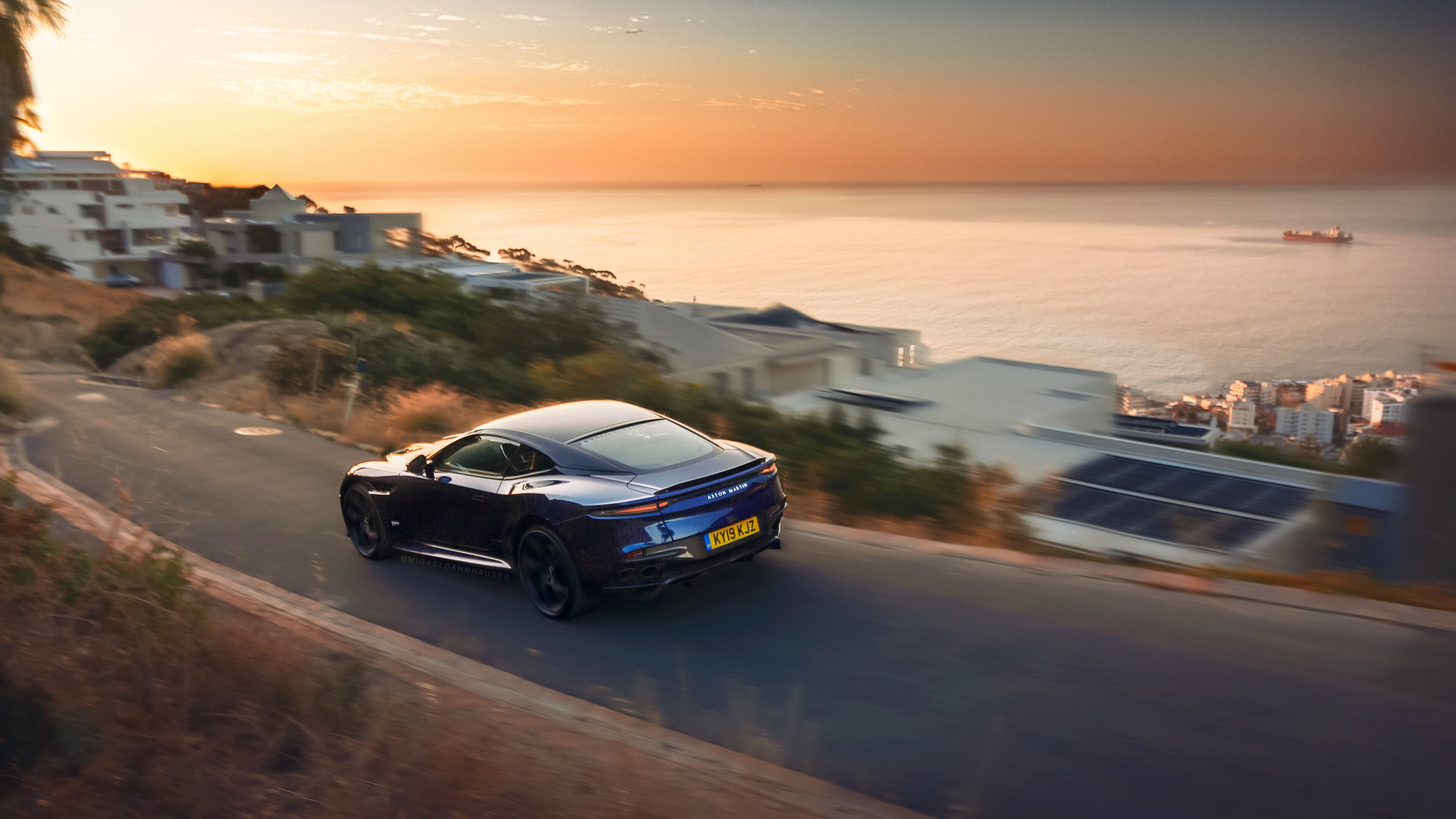 暗夜街道,唯我执缰