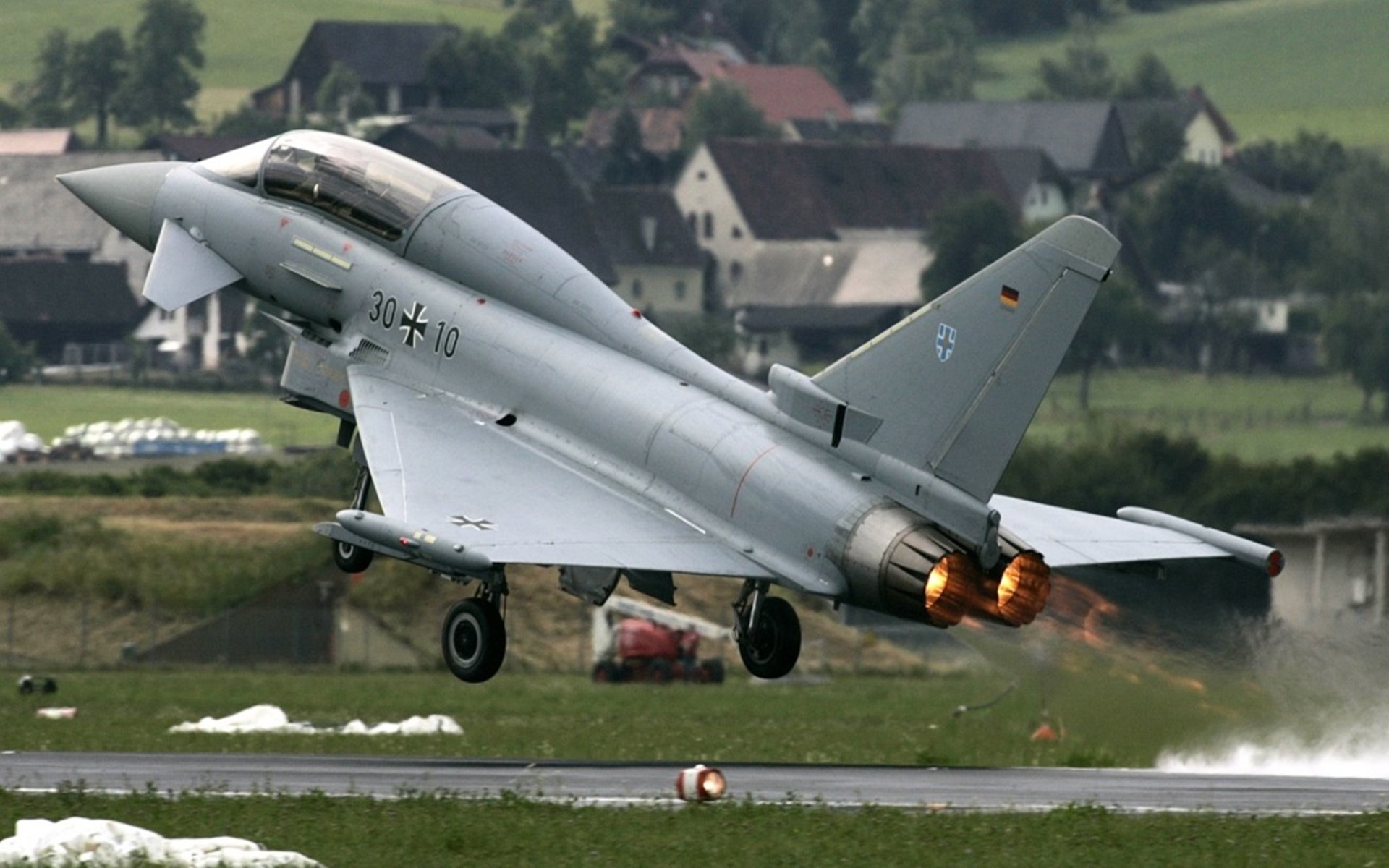 当爱琴海的风吹过岩石堡,希腊末节逆袭夺走摩纳哥的东决门票
